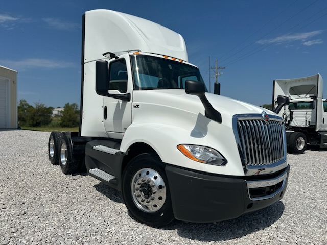 2022 International LT625 6Month/Unlimited Mile warranty Engine, Aftertreatment, Trans & Rears. GREAT FINANCING AVAILABLE!!!